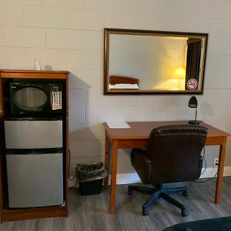 Hill Top Motel Wrightstown Экстерьер фото